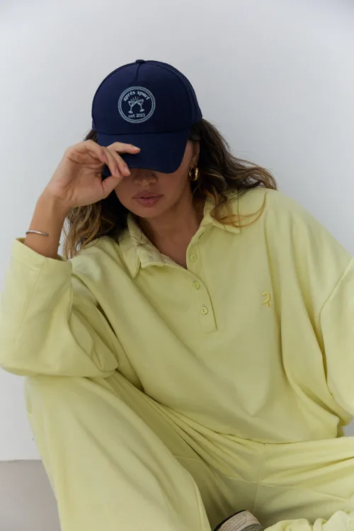 Костюм жіночий поло лимонного кольору з вишивкою oversize