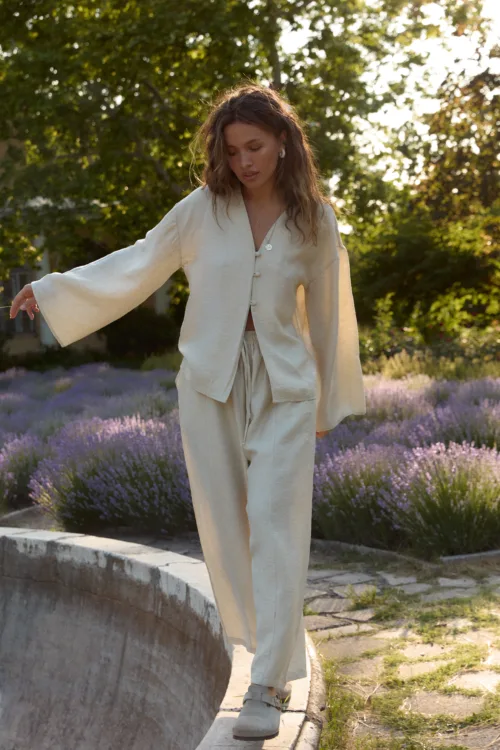 Костюм жіночий бежевого кольору oversize