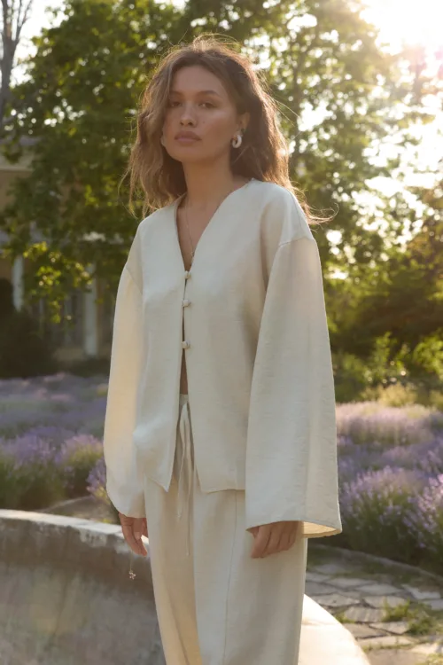 Костюм жіночий бежевого кольору oversize